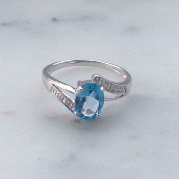 Sterling Silver Jewelry - Genuine Diamond Blue Topaz Oval Cut Ring